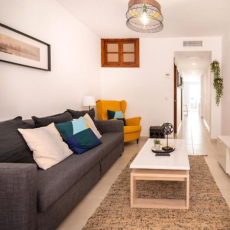 Lovely Cozy 2-Bedroom Residential Home With Patio Benalmádena Εξωτερικό φωτογραφία